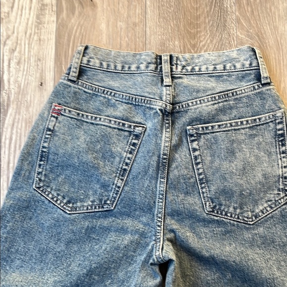 BDG Light Wash Denim Jeans - Picture 5 of 10